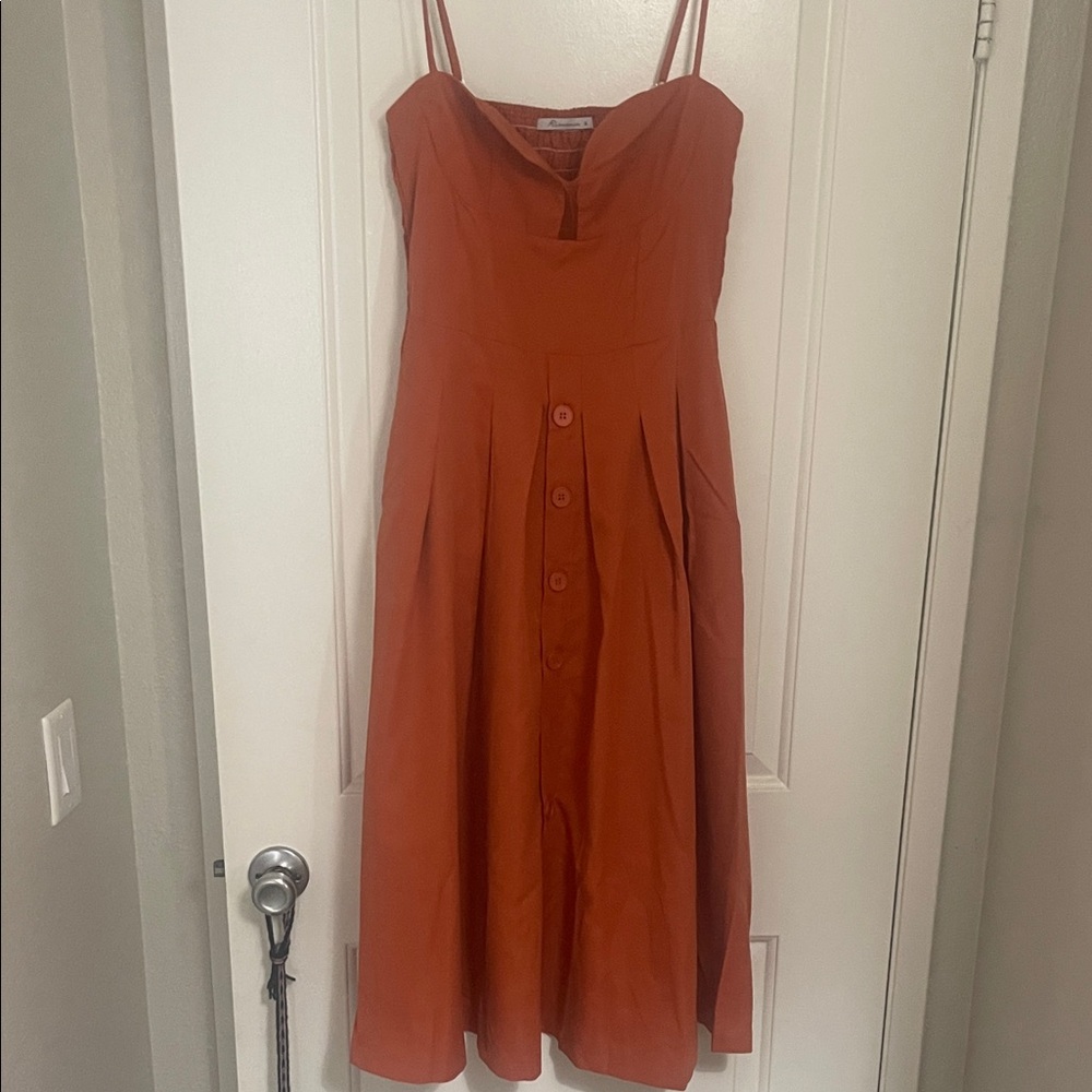 Chic Rust Midi Dress